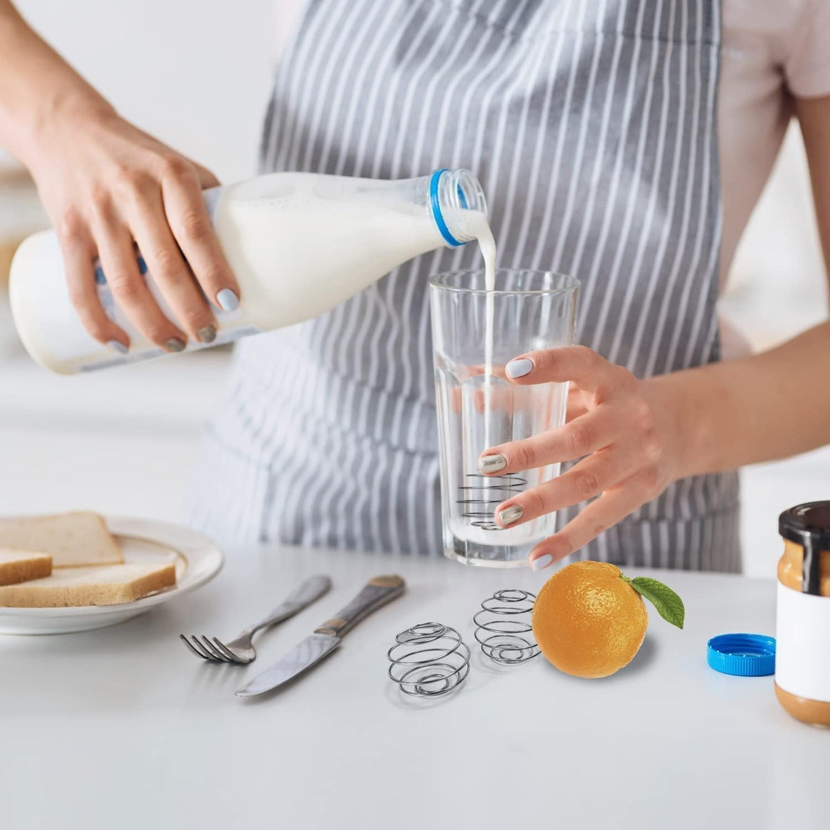 2Pcs Stainless Steel Bottle Mixer Ball, Shaker Balls, Protein Shaker Ball, Blender Balls for Mixer Bottles, Wire Whisk Ball, Mixing Balls for Protein Shakes Formula
